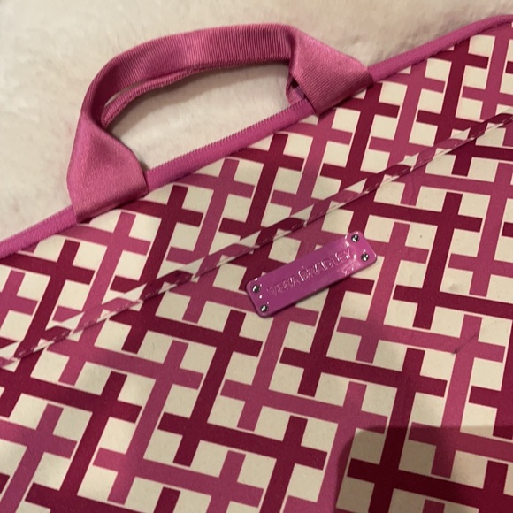 VERA BRADLEY NEW LAPTOP CASE IN HOT PINK BASKET PT - Picture 2 of 7